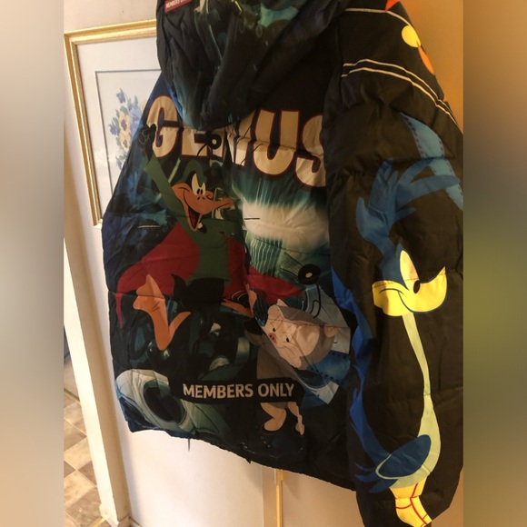 COPYRare! Members Only Looney Tunes Genius Puffer Jacket844 $90 or $80 w/offer - Picture 6 of 7